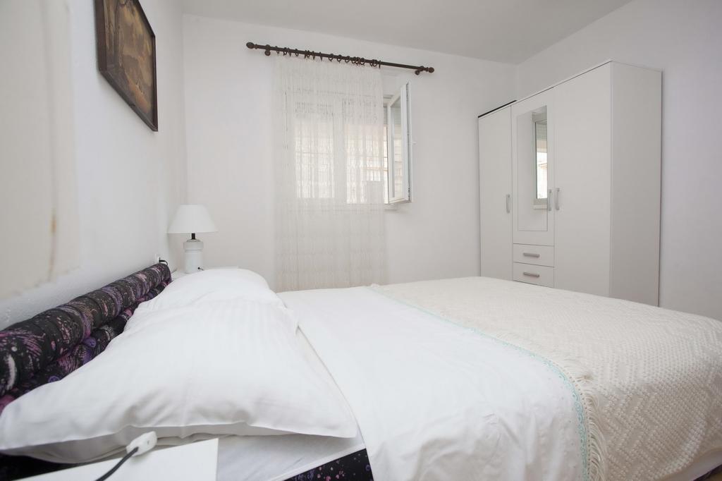 Apartments Dino Makarska Extérieur photo