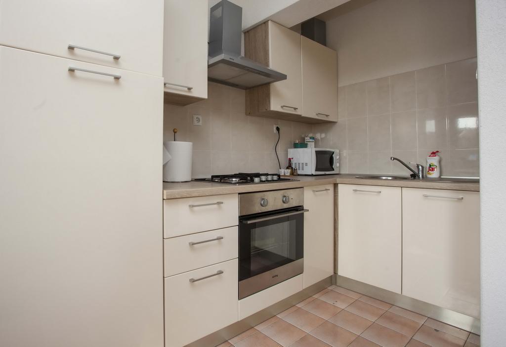 Apartments Dino Makarska Extérieur photo
